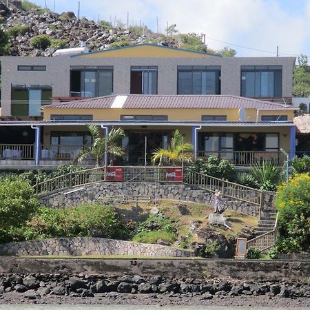 Отель Le Pandanus Quatre Vents Экстерьер фото